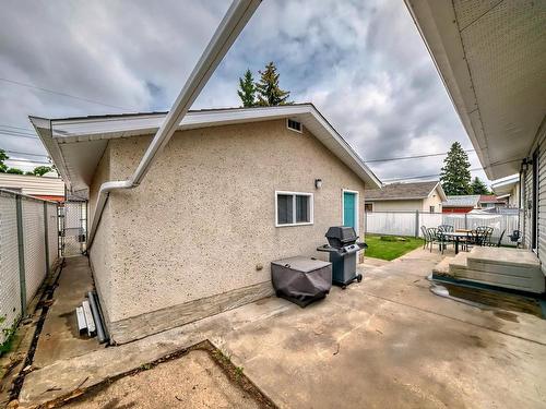 16502 104 Av Nw, Edmonton, AB 