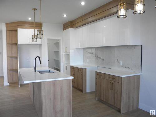 61 Ashbury Crescent, Spruce Grove, AB - Indoor Photo Showing Kitchen