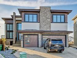 1448 25 ST NW  Edmonton, AB T6T 2K7