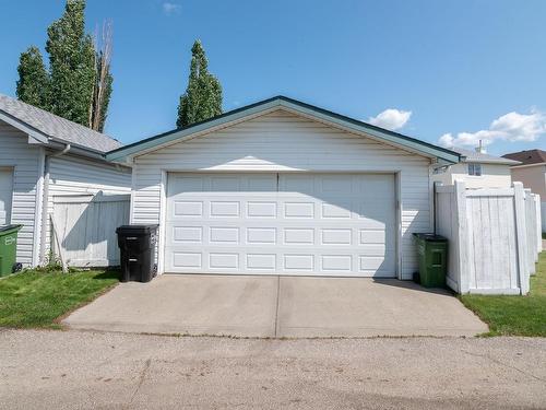 1746 Turvey Bn Nw, Edmonton, AB 