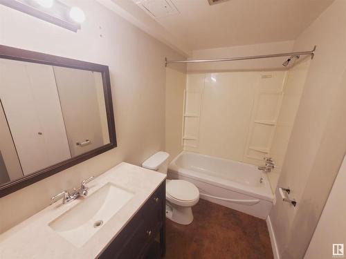 7 5328 54 Street, Cold Lake, AB - Indoor Photo Showing Bathroom