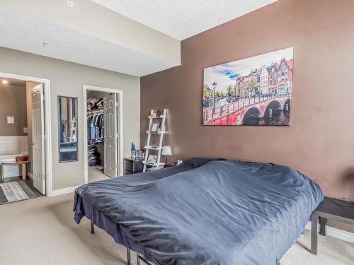 1705 9020 Jasper Avenue, Edmonton, AB - Indoor Photo Showing Bedroom