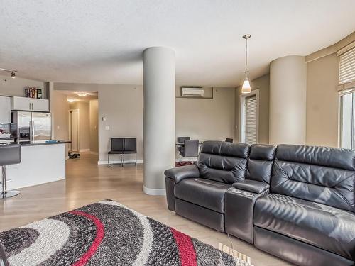 2502 10136 104 Street, Edmonton, AB - Indoor Photo Showing Living Room