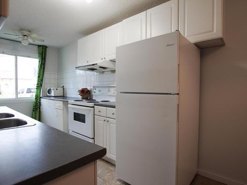 10F Twin Tc Nw, Edmonton, AB 