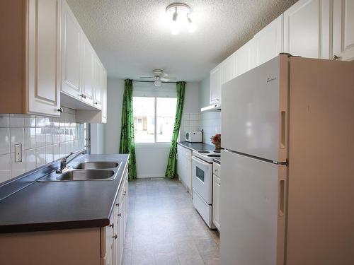 10F Twin Tc Nw, Edmonton, AB 