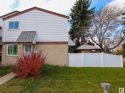 10F Twin Tc Nw, Edmonton, AB 