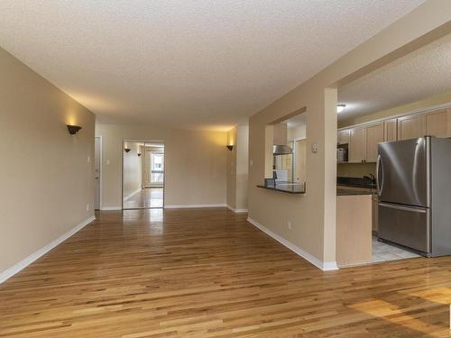 #211 11217 103 Av Nw, Edmonton, AB 