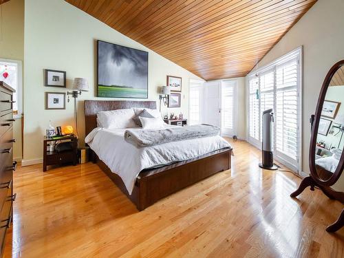 11503 73 Avenue, Edmonton, AB - Indoor Photo Showing Bedroom