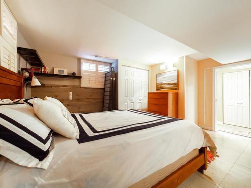 11503 73 Avenue, Edmonton, AB - Indoor Photo Showing Bedroom