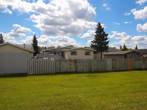 4B Twin Tc Nw, Edmonton, AB 