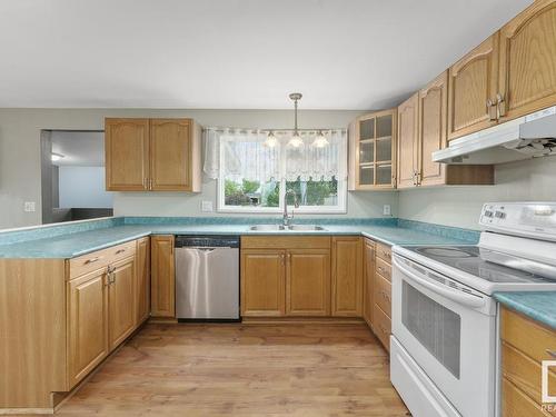 4308 48 Avenue, Bonnyville Town, AB - Indoor Photo Showing Kitchen With Double Sink