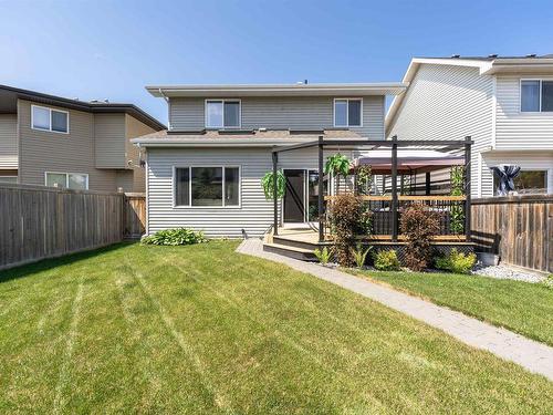 833 Chahley Wy Nw, Edmonton, AB 