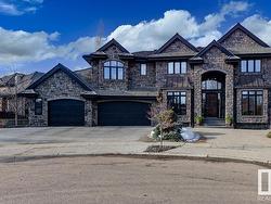 647 DARTMOUTH PT NW  Edmonton, AB T6M 2V7