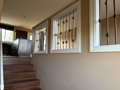 5302 Railway Avenue, Elk Point, AB - Indoor Photo Showing Other Room