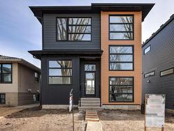 10409B 80 ST NW  Edmonton, AB T6A 3J5