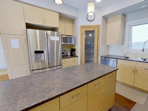 2036 Towne Centre Boulevard, Edmonton, AB - Indoor Photo Showing Kitchen With Double Sink