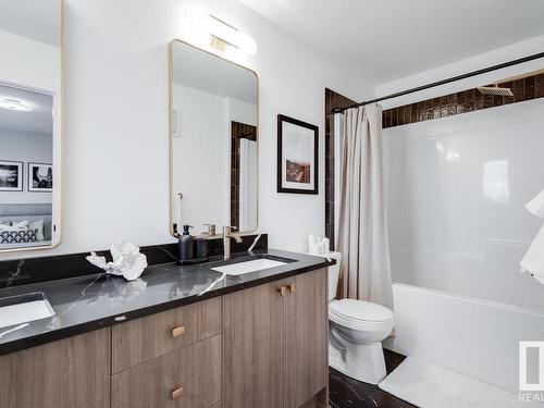 413 Conroy Crescent, Edmonton, AB - Indoor Photo Showing Bathroom