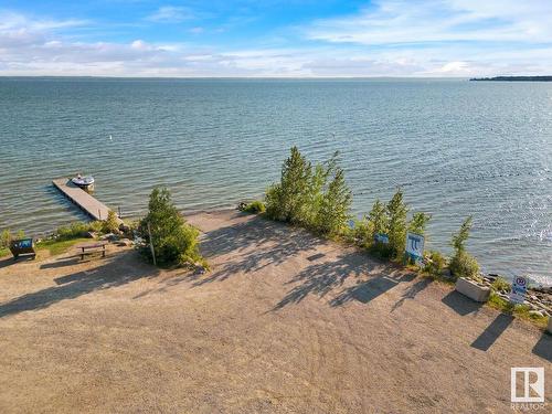 5834 49 St, Rural Wetaskiwin County, AB 