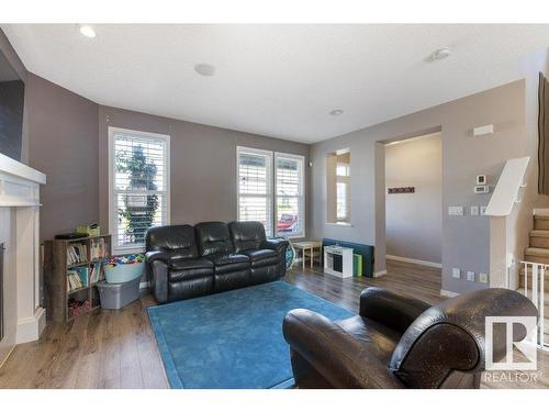 1146 Mcconachie Bv Nw, Edmonton, AB 