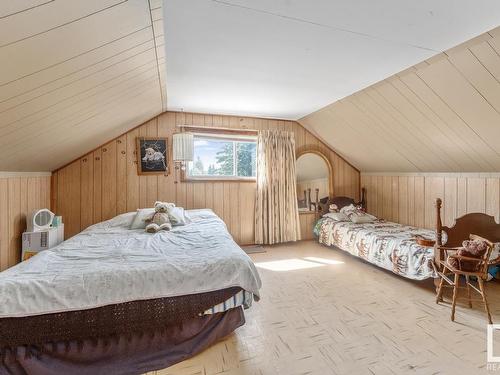 4715 47 Avenue, Cold Lake, AB - Indoor Photo Showing Bedroom