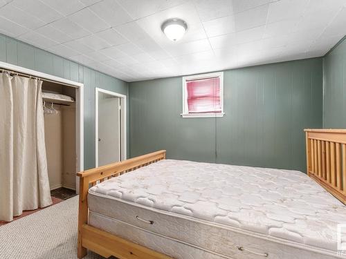 4715 47 Avenue, Cold Lake, AB - Indoor Photo Showing Bedroom