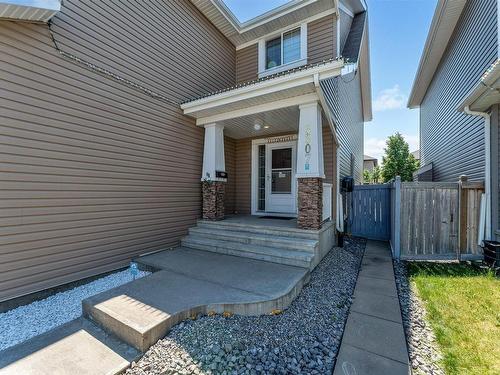 3307 21 Av Nw, Edmonton, AB 