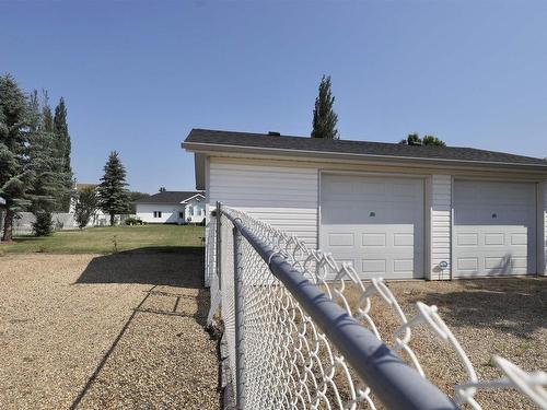 4509 45 Av, Wetaskiwin, AB 