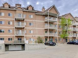 #111 4304 139 AV NW  Edmonton, AB T5Y 0H6