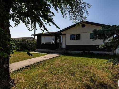 9111 136 Av Nw, Edmonton, AB 