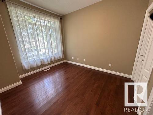 8747- 83 Avenue Nw, Edmonton, AB - Indoor Photo Showing Other Room