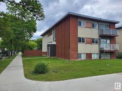 11647 124 ST NW  Edmonton, AB T5M 0K8