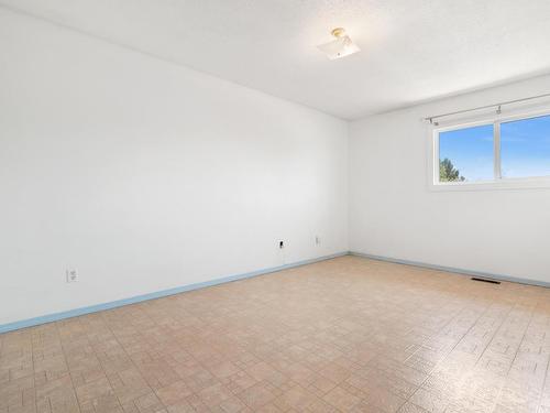 8612 38A Avenue, Edmonton, AB - Indoor Photo Showing Other Room