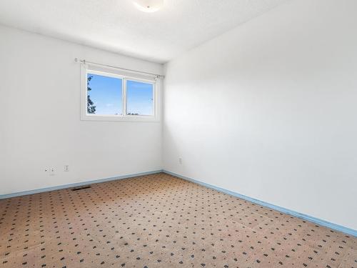 8612 38A Avenue, Edmonton, AB - Indoor Photo Showing Other Room