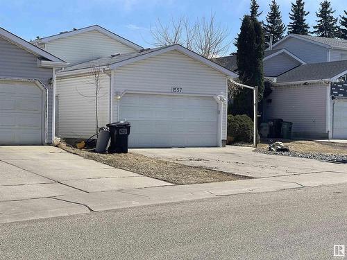 1557 49A St Nw, Edmonton, AB 