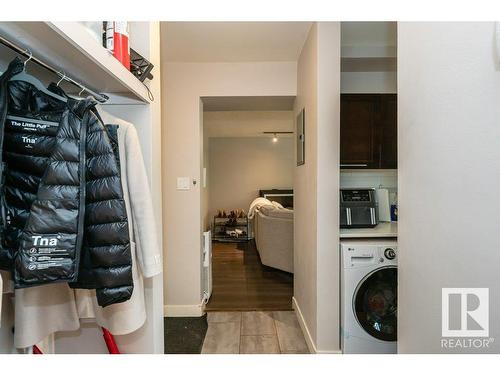 3 (City 7) 10015 83 Avenue, Edmonton, AB - Indoor Photo Showing Laundry Room