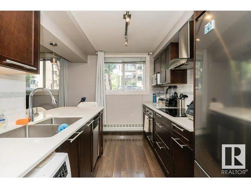 3 (City 7) 10015 83 Avenue, Edmonton, AB - Indoor Photo Showing Kitchen With Double Sink With Upgraded Kitchen