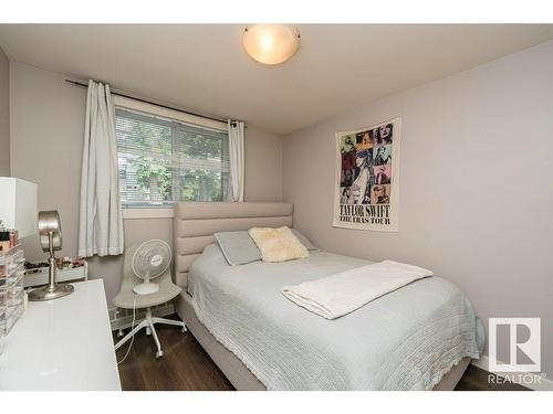 3 (City 7) 10015 83 Avenue, Edmonton, AB - Indoor Photo Showing Bedroom