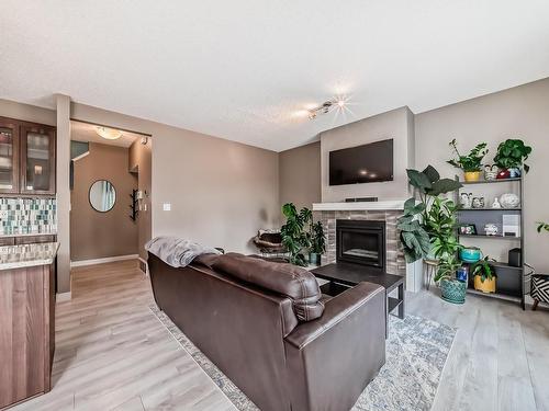 20824 96 Av Nw, Edmonton, AB 