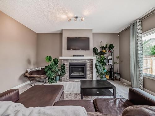 20824 96 Av Nw, Edmonton, AB 