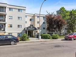 #207 3610 43 AV NW  Edmonton, AB T6L 5T2