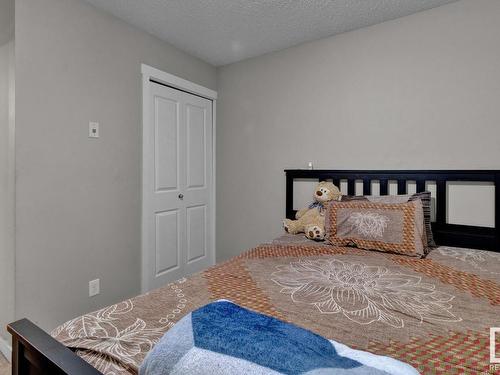 106 3211 James Mowatt Trail, Edmonton, AB - Indoor Photo Showing Bedroom