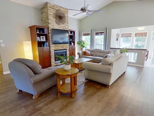 16281 141 Street, Edmonton, AB - Indoor Photo Showing Living Room With Fireplace