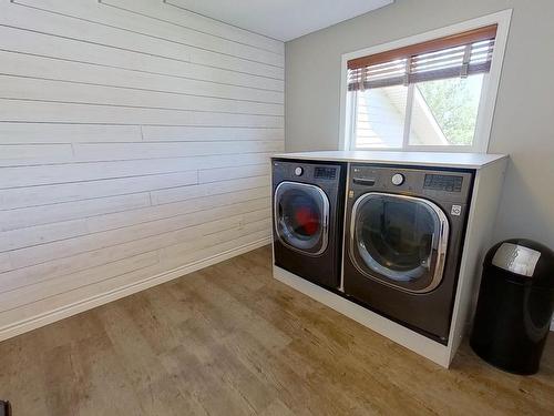 16281 141 Street, Edmonton, AB - Indoor Photo Showing Laundry Room