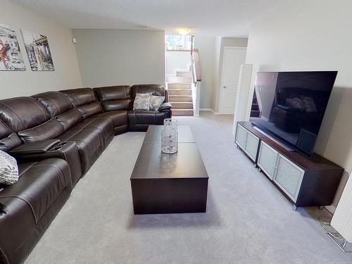 16281 141 Street, Edmonton, AB - Indoor Photo Showing Living Room