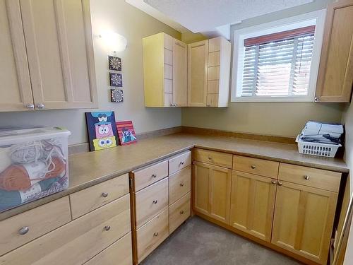 16281 141 Street, Edmonton, AB - Indoor Photo Showing Kitchen