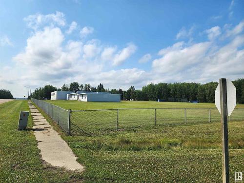 5001 50 Avenue, Lodgepole, AB 