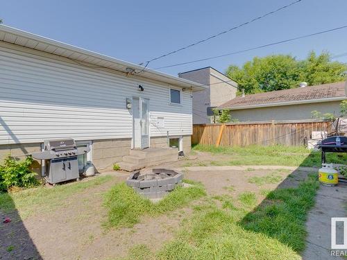 9554/9556 128 Av Nw, Edmonton, AB 