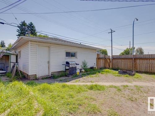 9554/9556 128 Av Nw, Edmonton, AB 