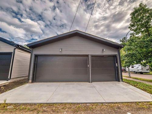 7958 84 Av Nw, Edmonton, AB 