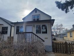 11836 79 ST NW  Edmonton, AB T5B 2K9